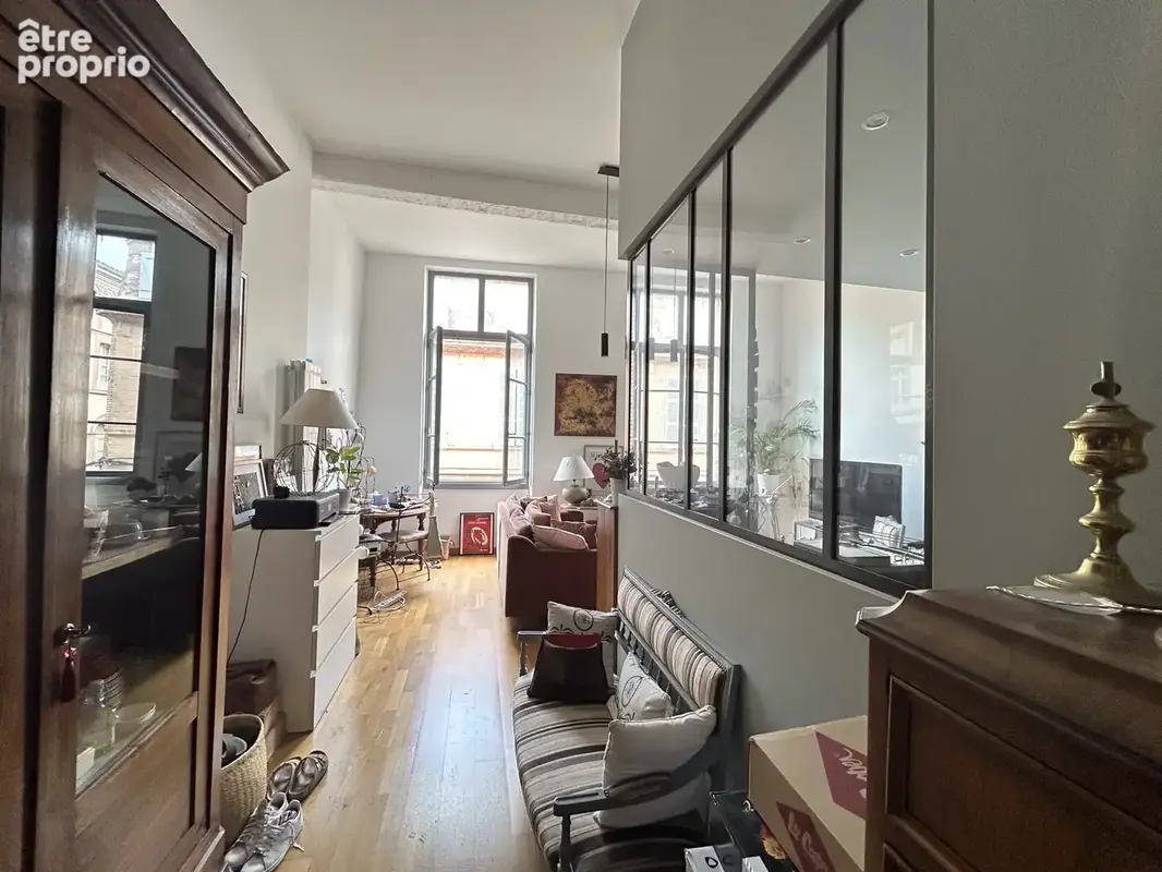 Bel appartement T4 avec ascenseur. - photo 4