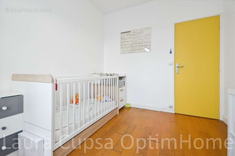 Appartement à BOURG-LA-REINE