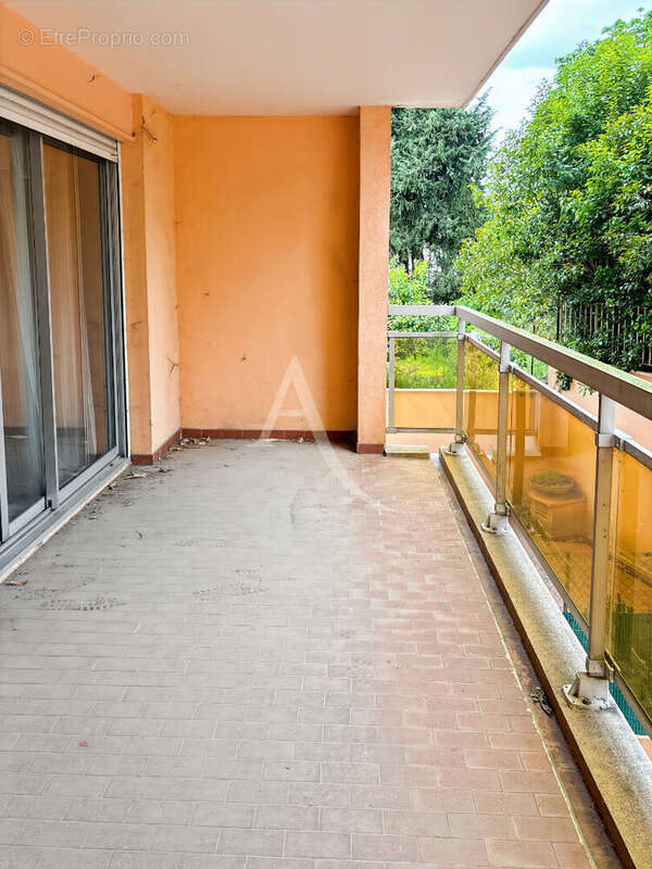 Appartement à LE CANNET