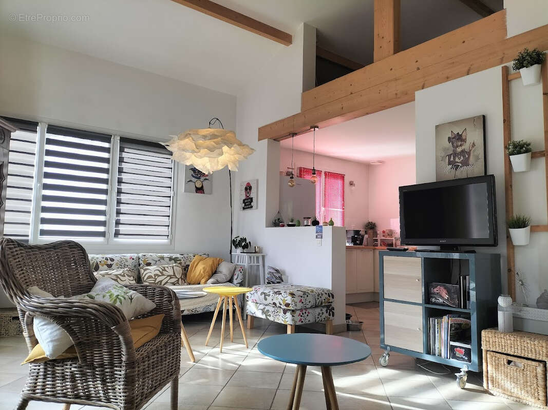 Maison à PRUNIERES