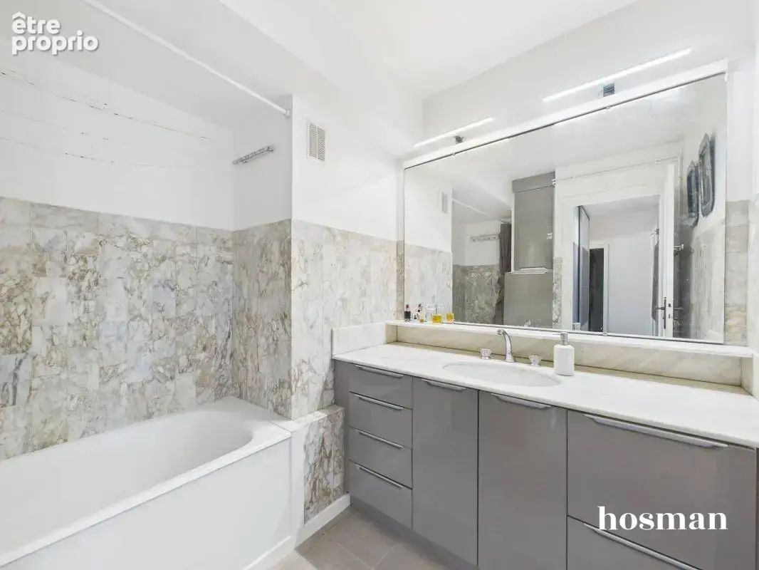 Appartement 5 pièces de 97m² traversant - Vue dégagée - Avenue Gambetta, Paris - photo 13