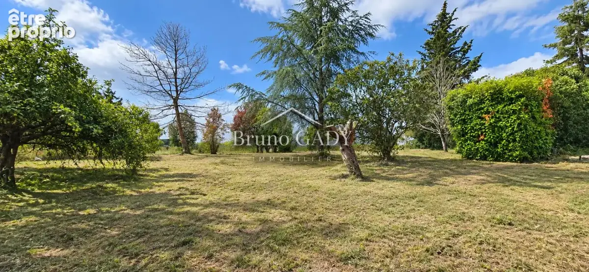 Ensemble immobilier en pierre de deux maisons à restaurer l'intérieur, sur parcelles d'environ 3 hectares - photo 14