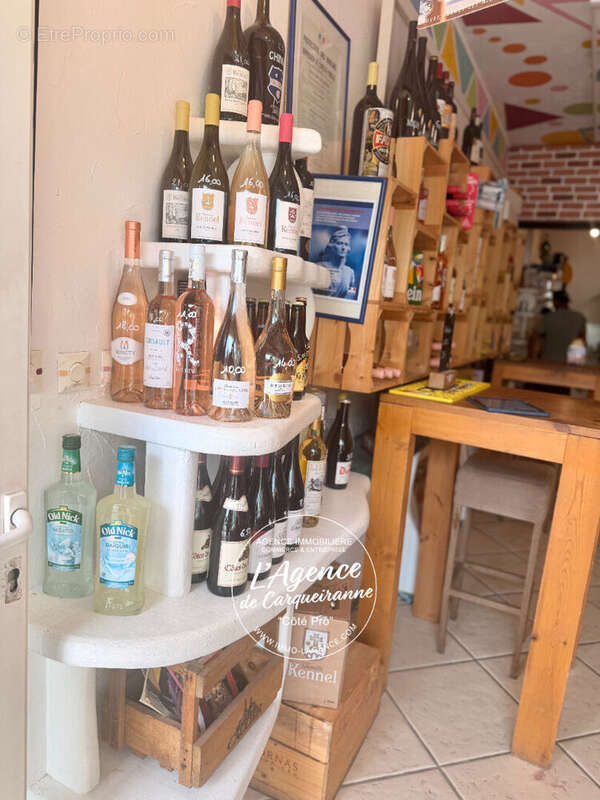 A vendre fonds de commerce ou location gerance bar a vins bieres avec licence iv idealement situe dans le quartier de la faviere - photo 4