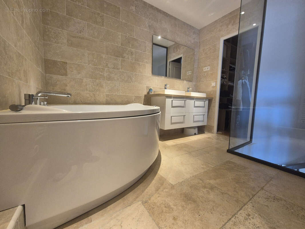 Appartement à BAGNEUX