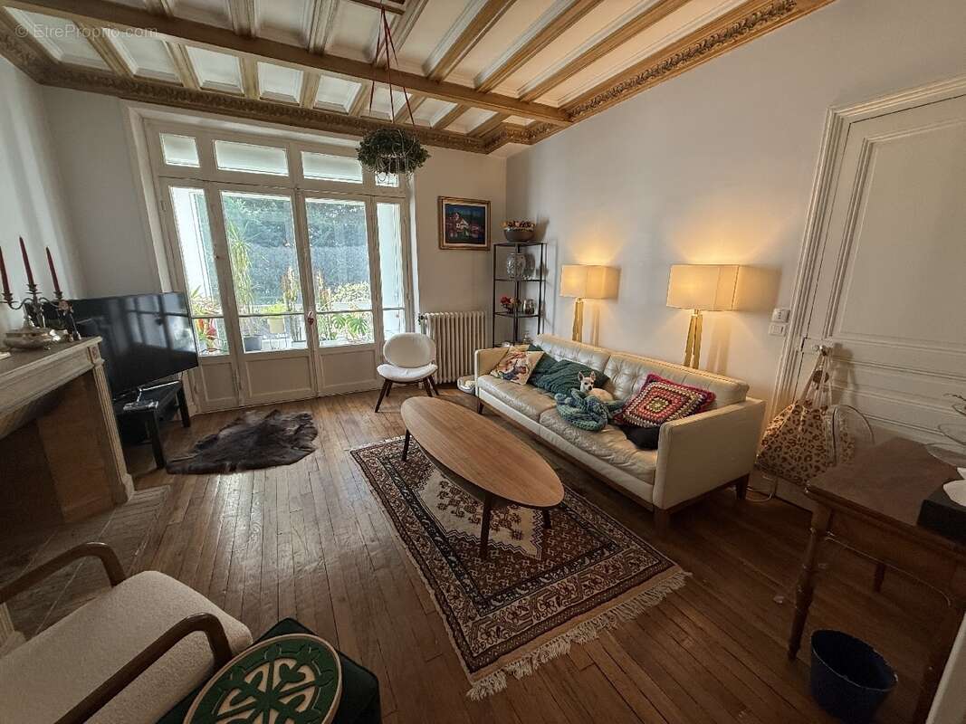 Maison à SAINT-MAUR-DES-FOSSES