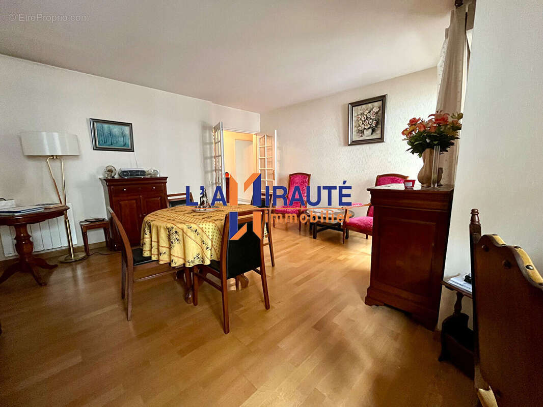 Appartement à MAISONS-LAFFITTE