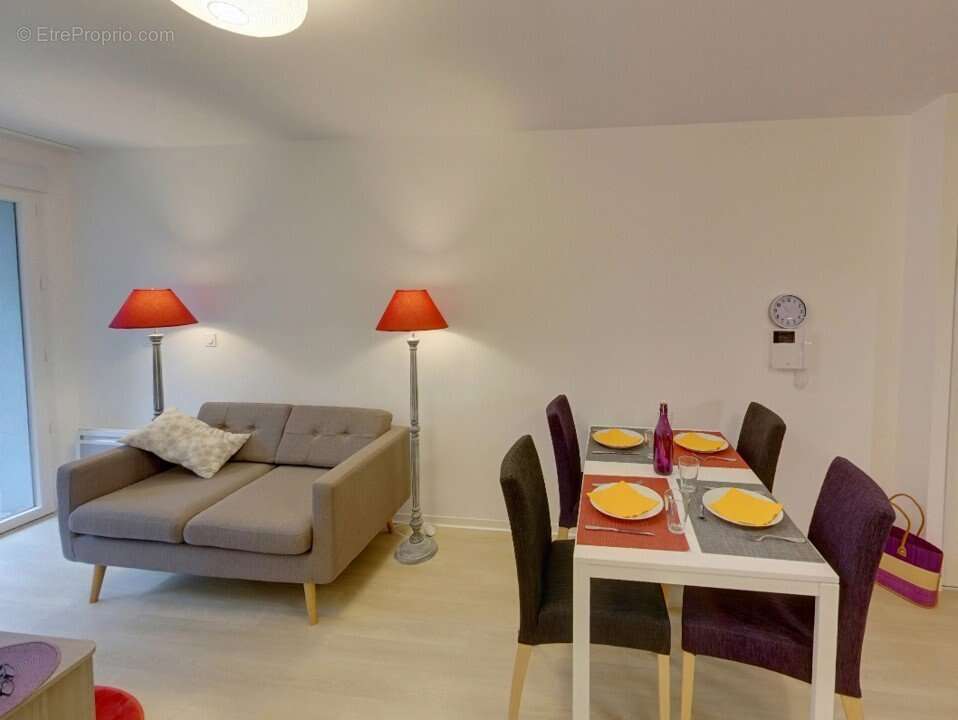 Appartement à REZE