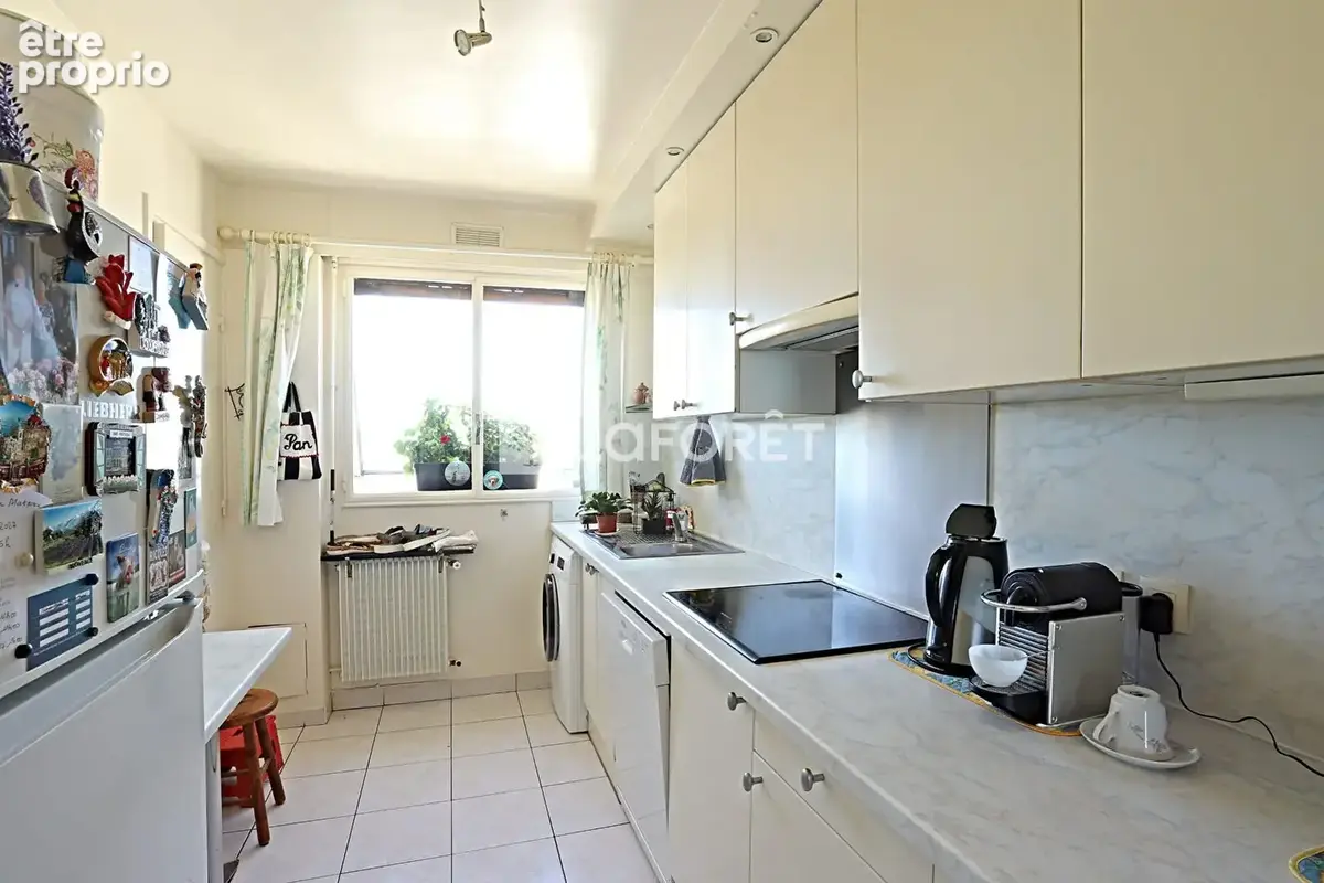 Alésia Appartement  5 pièces 87 m2 et balcon de 10,53 m² avec vues sur monuments parisiens - photo 5