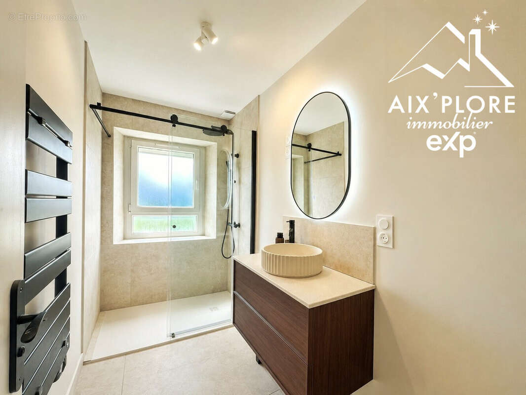 Appartement 92 m² à Aix-Les-Bains  - photo 2