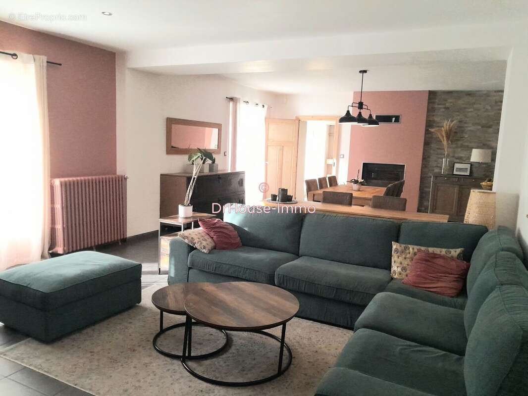 Maison à LE LOUROUX-BECONNAIS