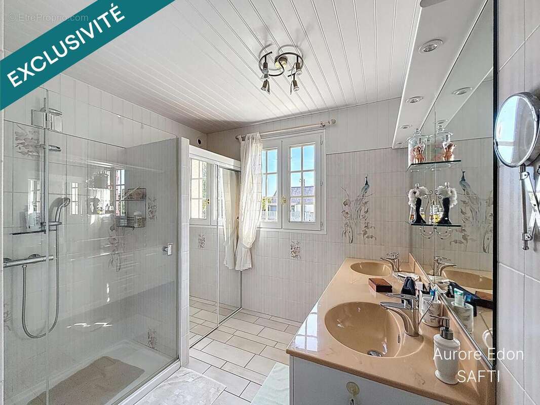 Photo 5 - Maison à AVIRE