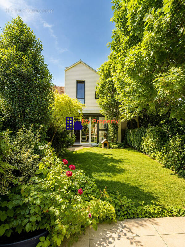 Maison à HOUILLES