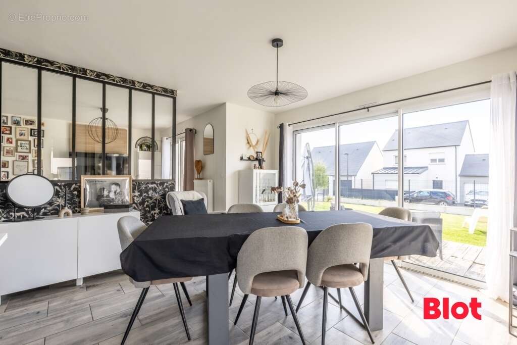 Maison à SAINT-AUBIN-DU-CORMIER