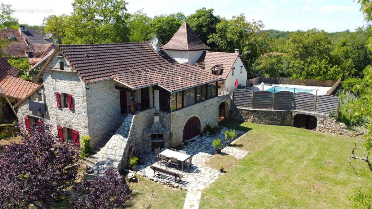 Maison à SALVAGNAC-CAJARC