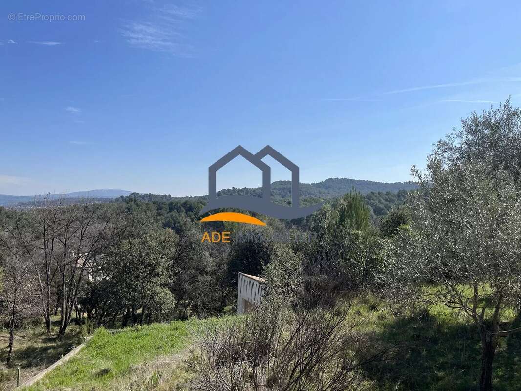 Maison à PEYROLLES-EN-PROVENCE