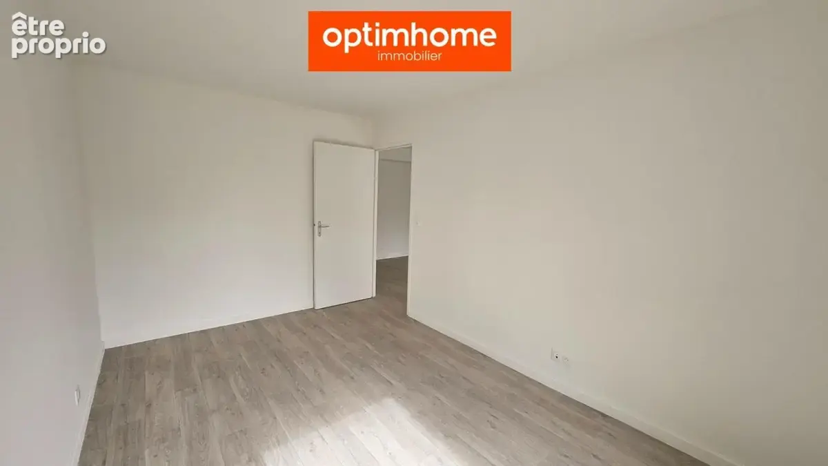 Appartement T2 récent avec terrasse – Hyper centre Redon – Résidence sécurisée - photo 4