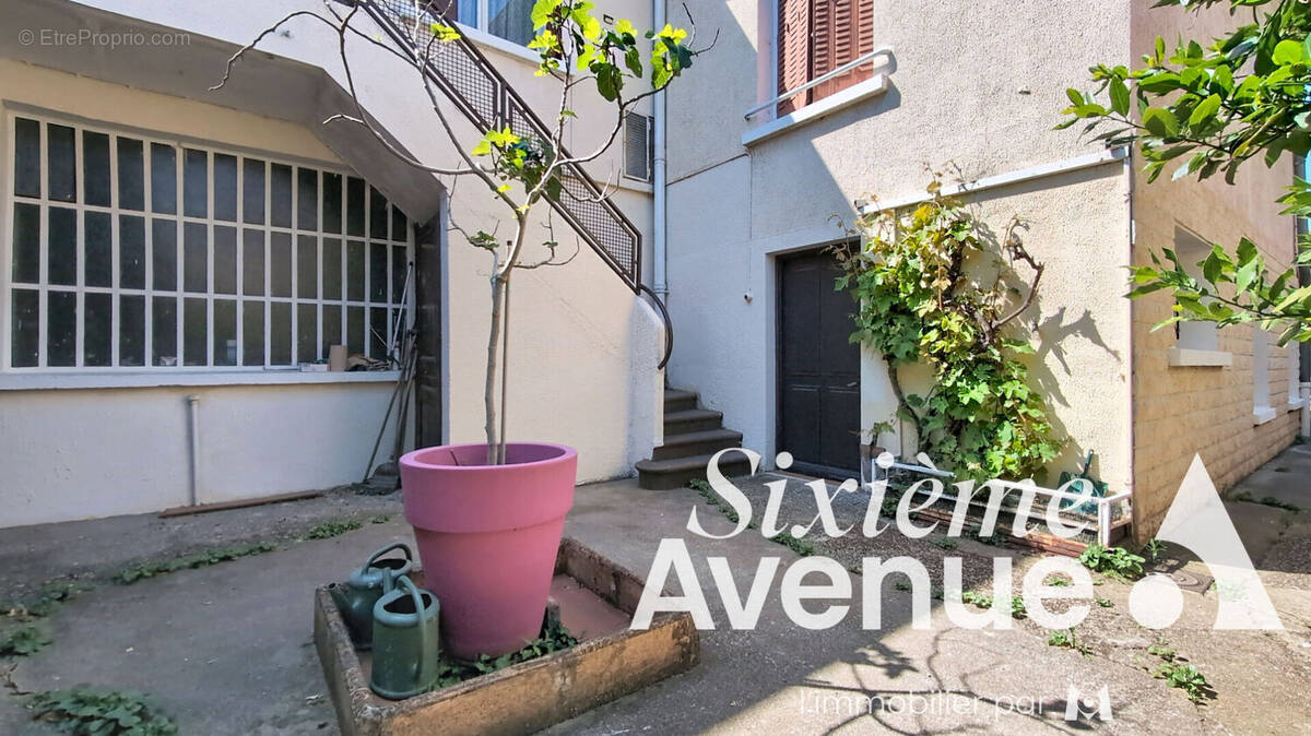 Maison à VENISSIEUX