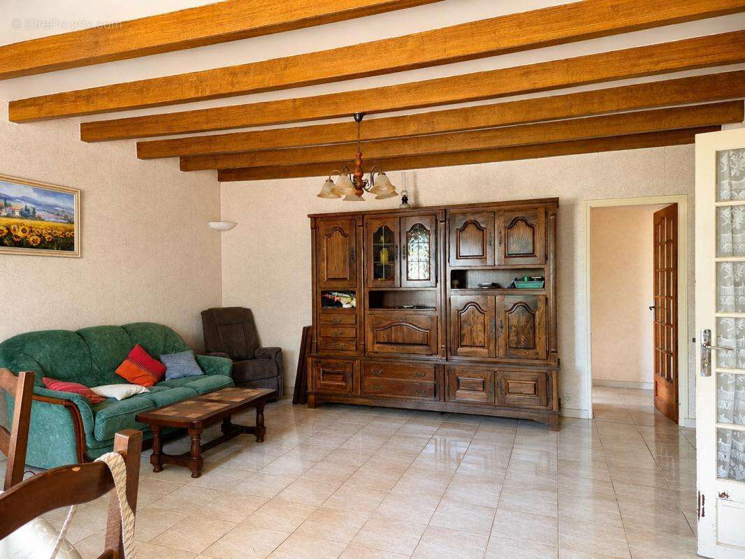 Maison familiale avec grand jardin à Bessé - photo 4