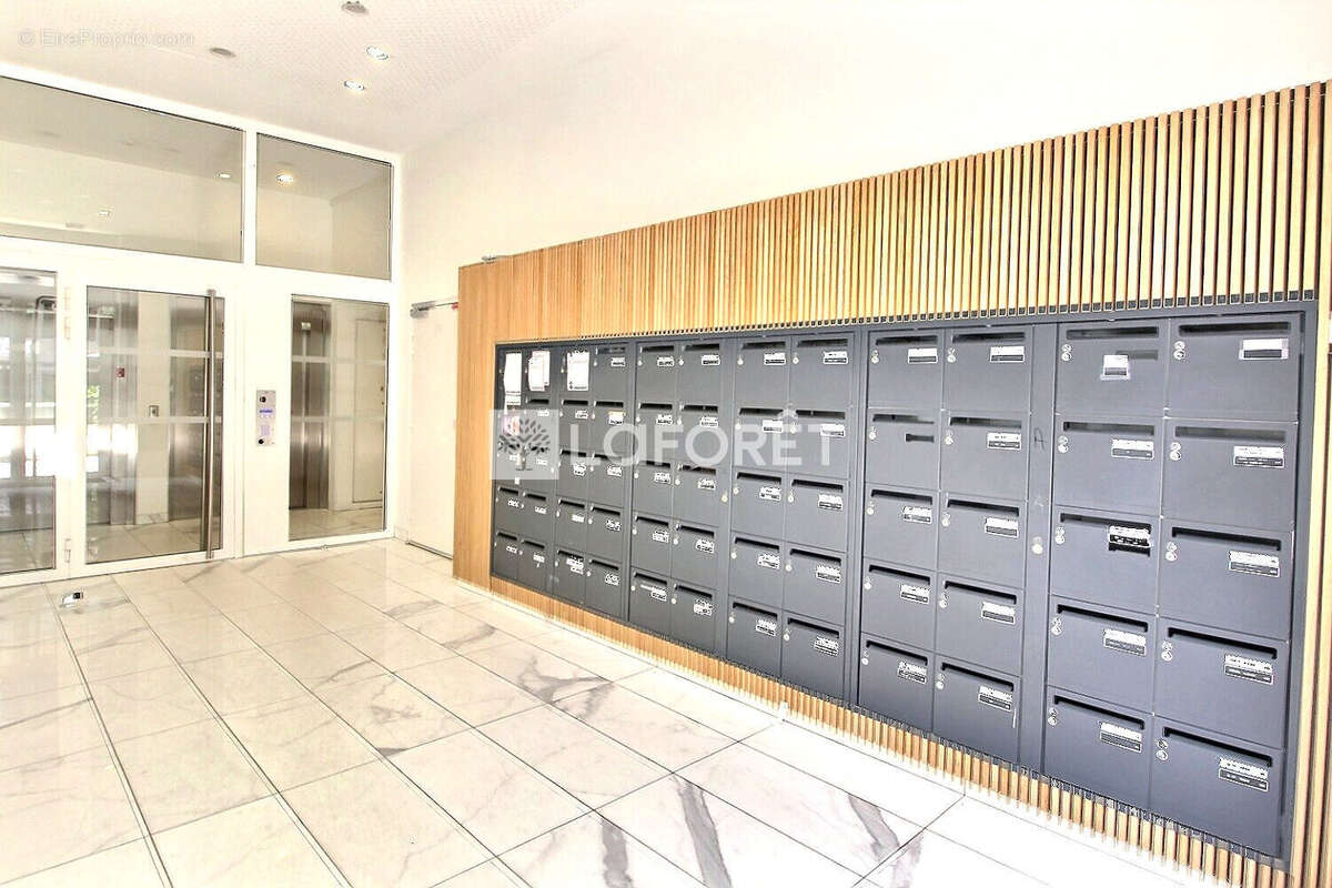 Appartement Duplex Asnieres Sur Seine 5 pièce(s) 107 m2 - photo 16