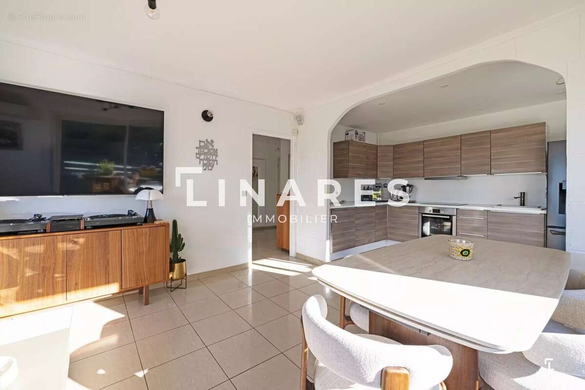 Appartement à MARSEILLE-10E