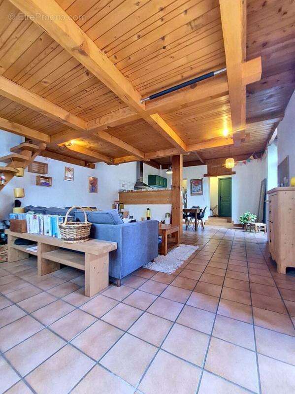 Appartement à SAINT-GERVAIS-LES-BAINS