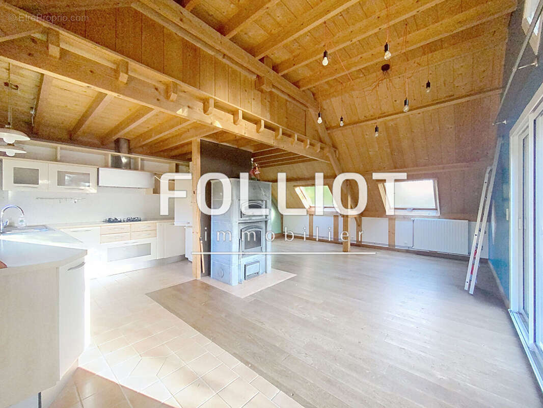 Maison à SAINT-PLANCHERS