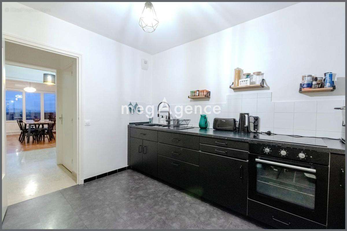 Appartement à SAINTE-FOY-LES-LYON