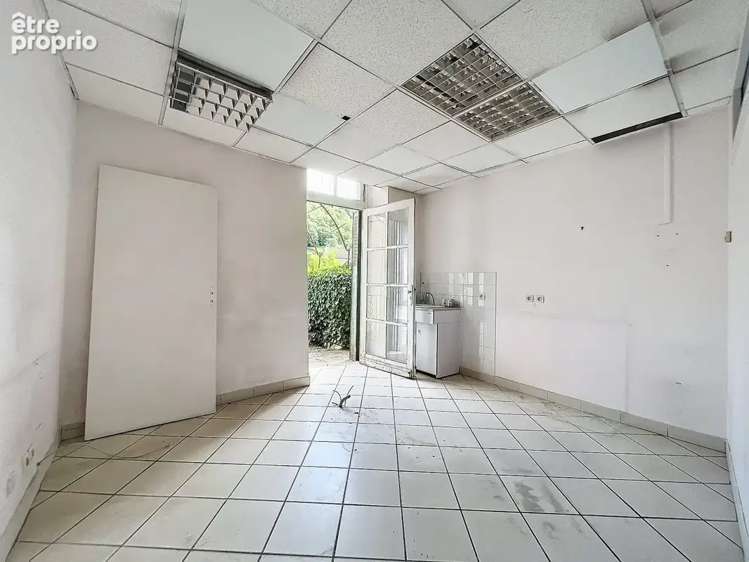 Appartement 83 m² à Saint-Pons-De-Thomieres  - photo 8