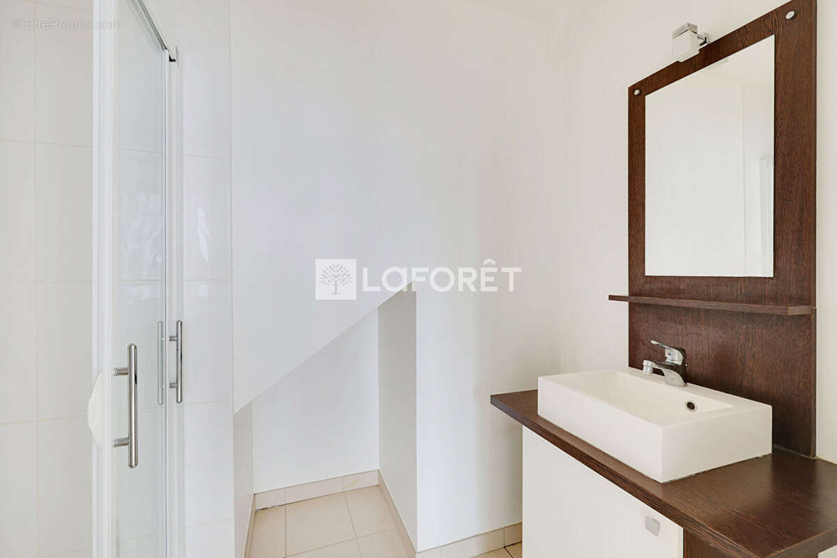 Appartement à PARIS-15E