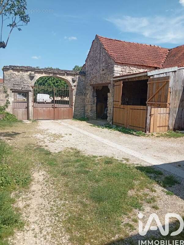 Maison 205 m² à Savoisy  - photo 3
