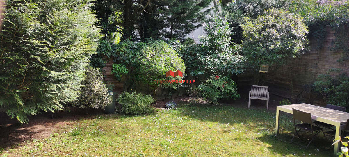 Maison à LA CELLE-SAINT-CLOUD