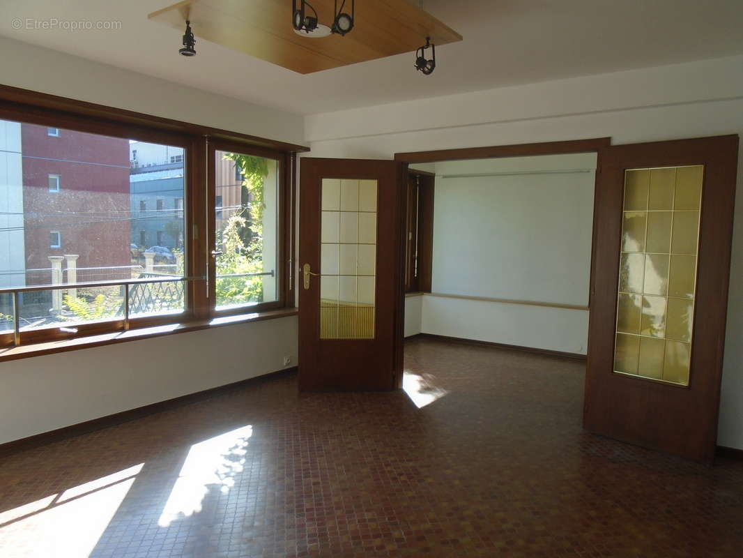 Maison bi-famille de 216 m2 - SAVERNE - photo 5