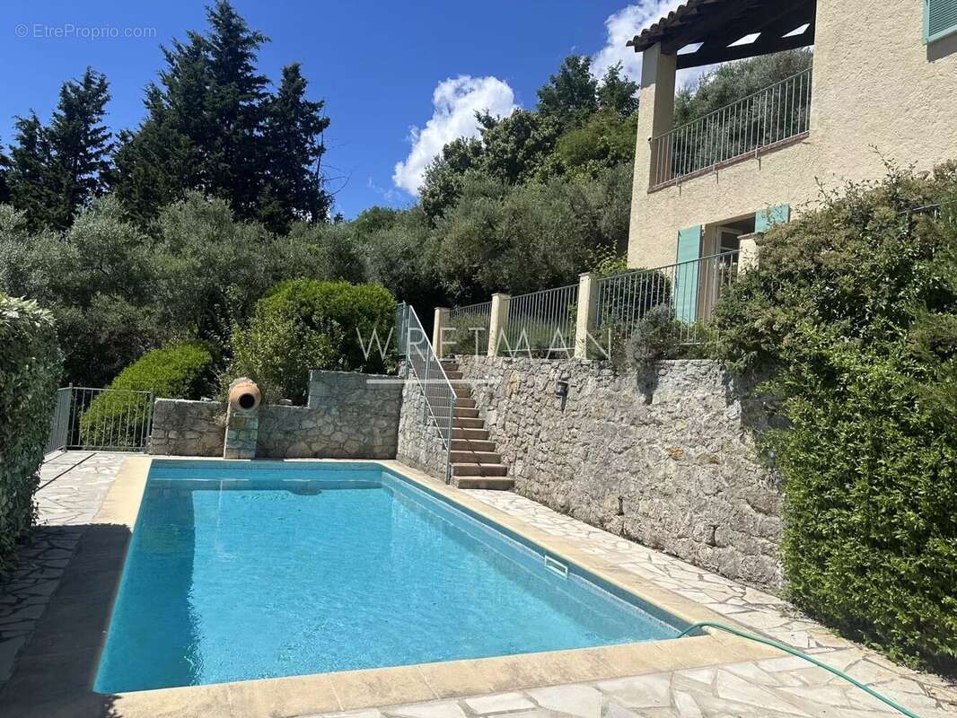 Maison à MONTAUROUX