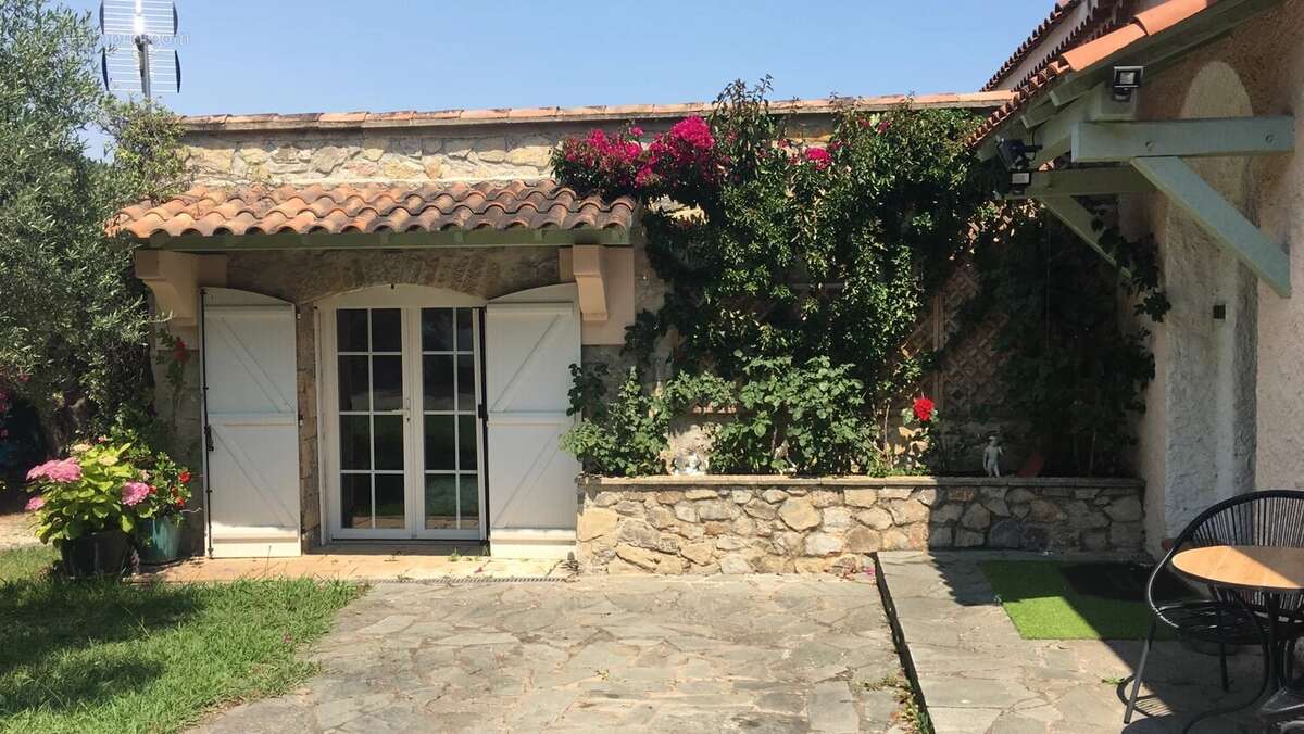 Maison à LA FARLEDE