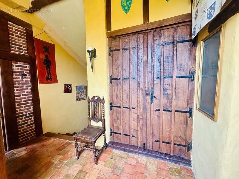 À VENDRE MAYENNE – Manoir d’exception du XIIIe siècle sur 3 hectares – Gîte ou demeure familiale de charme - photo 14