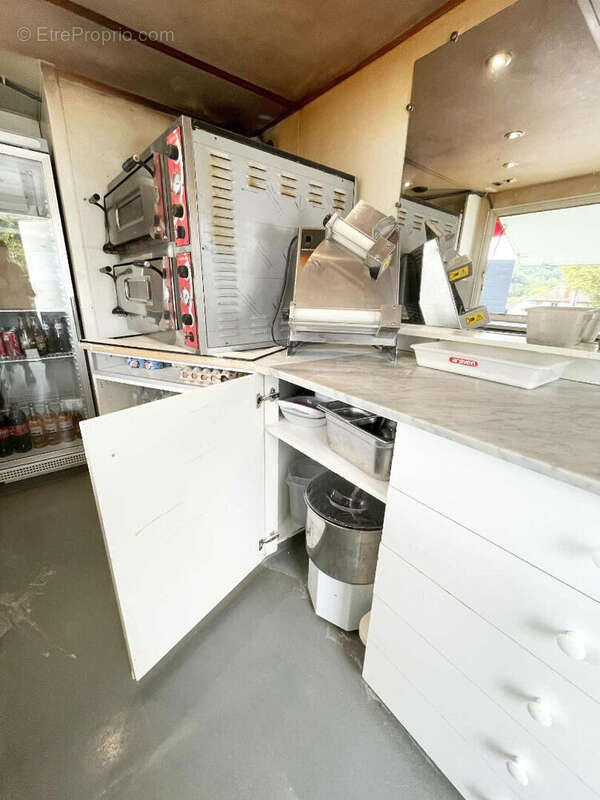 Commerce à ALTILLAC