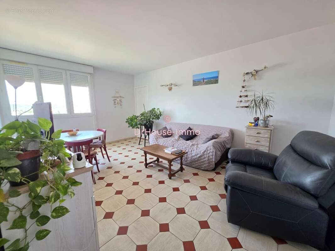 Appartement 73 m² à Mantes-La-Ville  - photo 2