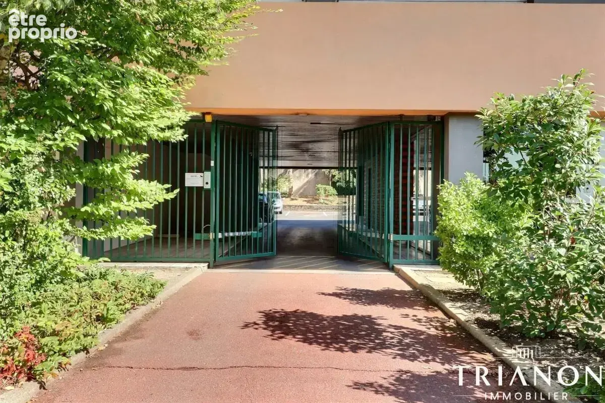 Box a vendre - rue du marechal joffre - photo 5