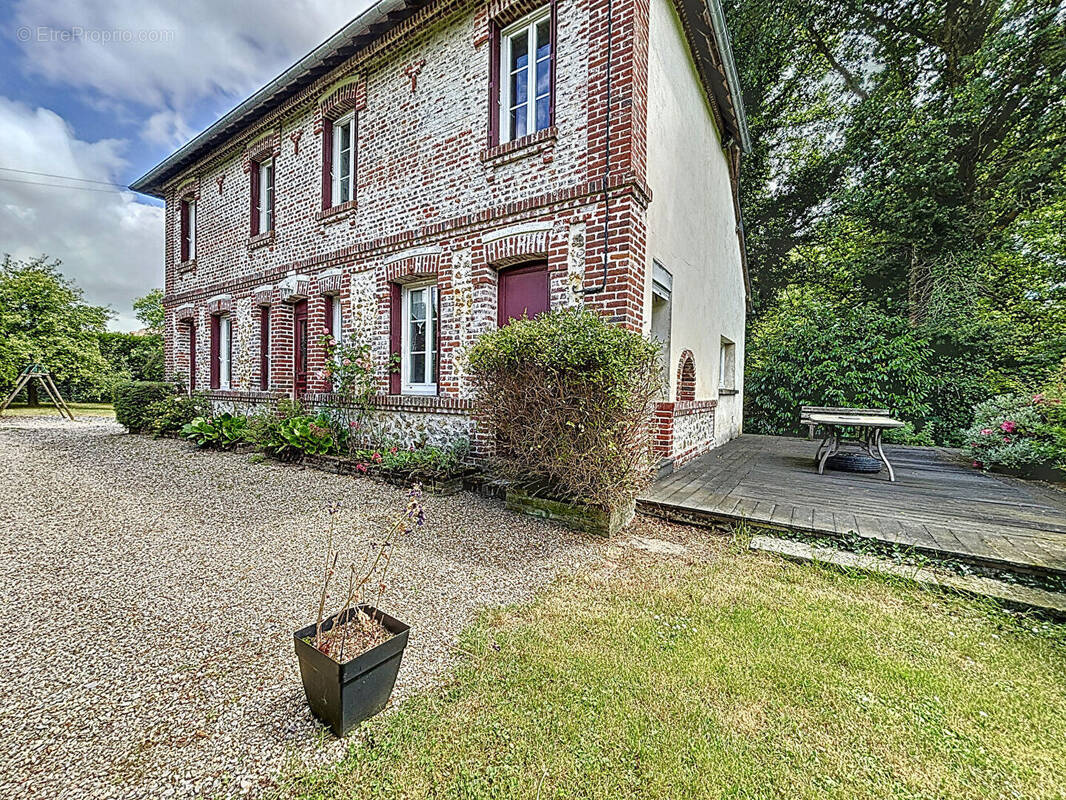 Maison à LE MESNIL-GUILLAUME