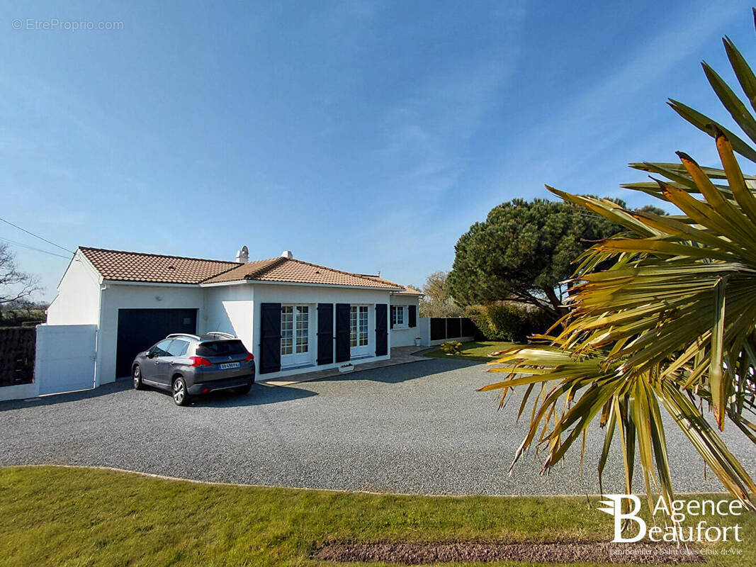 Maison à GIVRAND