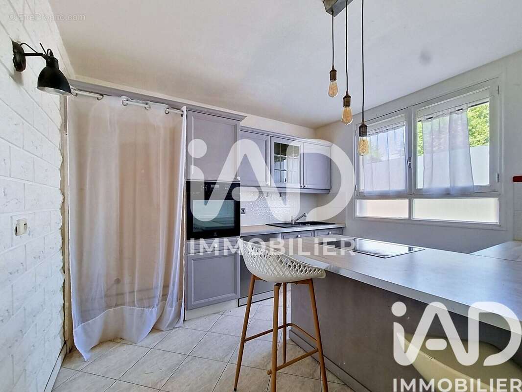 Photo 5 - Appartement à LIVRY-GARGAN