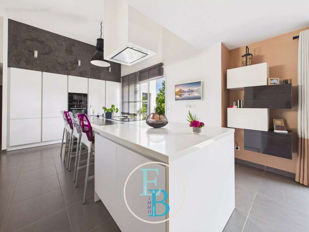 MAISON - T5 - 157,93m2 - photo 11