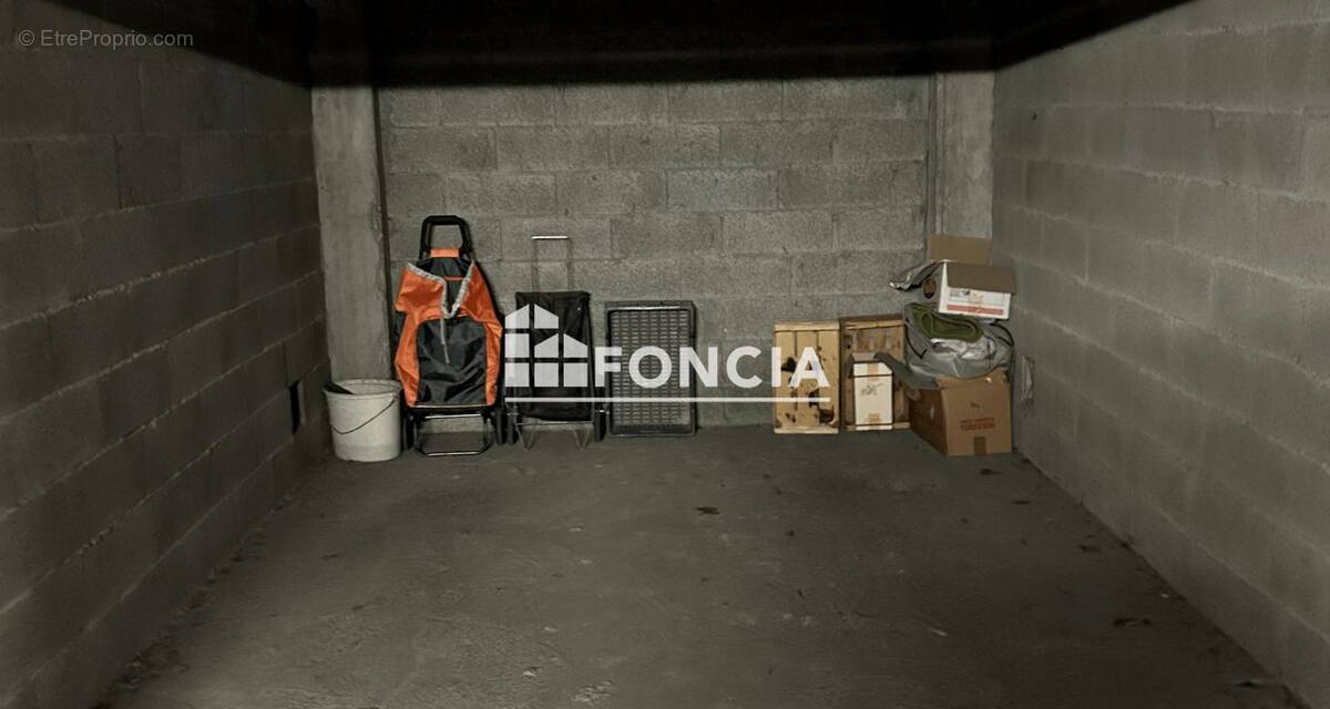 Parking à LE LAVANDOU