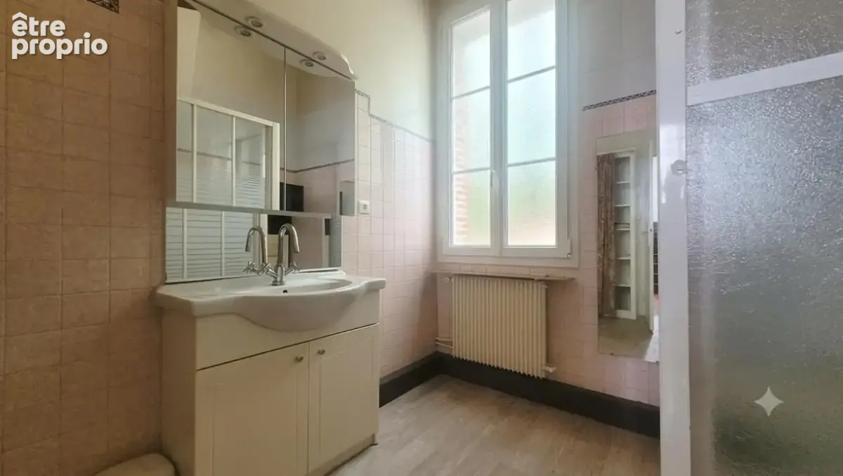 BEAUVAIS – Maison de caractère en briques avec jardin et 30 m² aménageables - photo 10