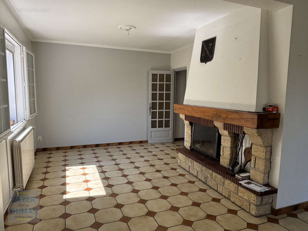 Maison à CHATENOY-EN-BRESSE