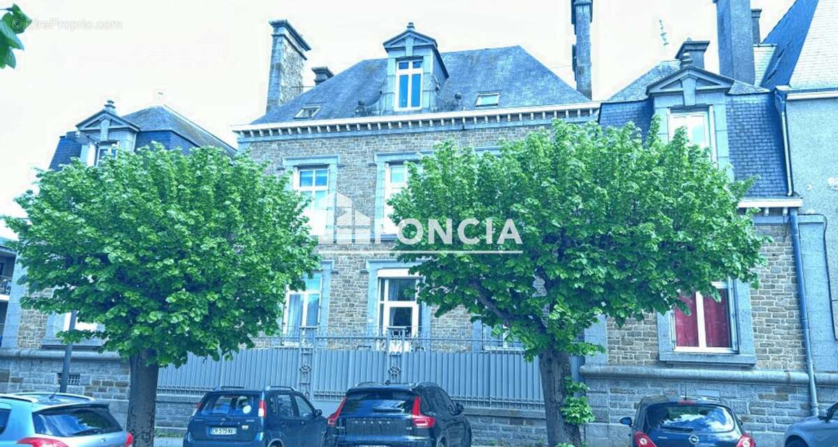 Dol-de-bretagne – centre-ville  appartement t2 36 m2 2eme etage - photo 7