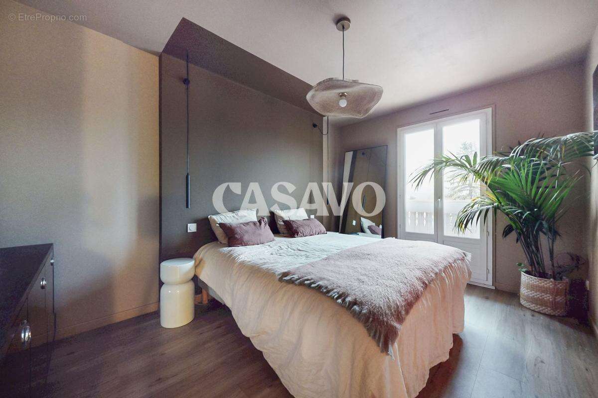 Maison à SALAISE-SUR-SANNE