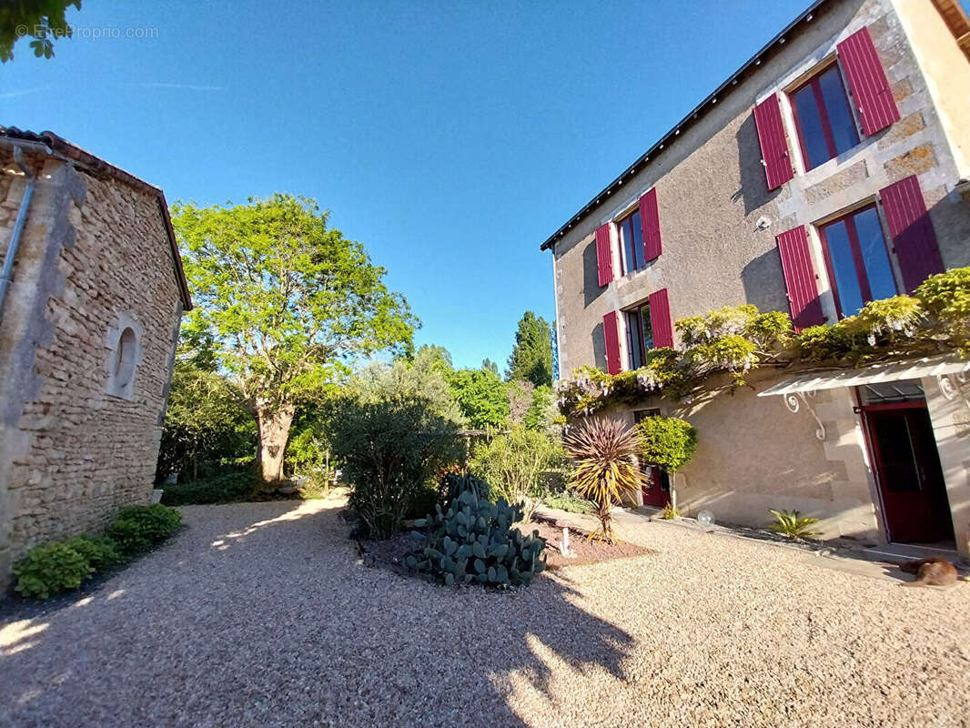 Maison à SMARVES