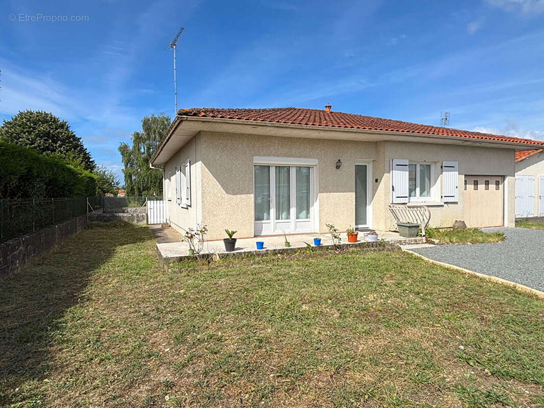 Maison rénovée 3 pièces à vendre à Saujon, proche gare et commerces - photo 10