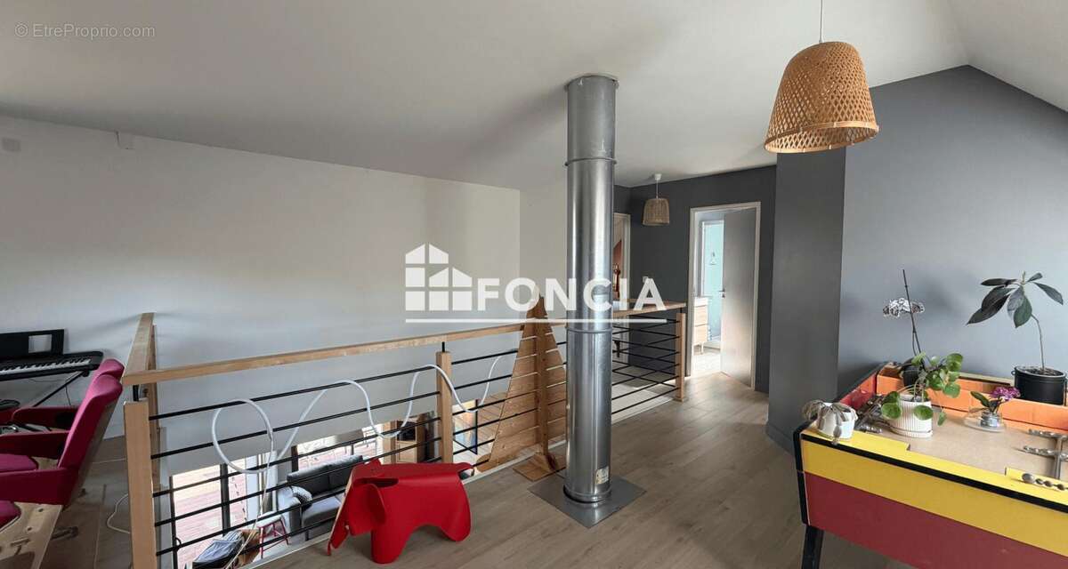 Maison à SAVIGNE-L'EVEQUE